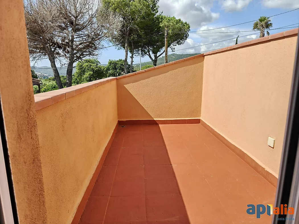 Xalet amb piscina en venda a Calonge