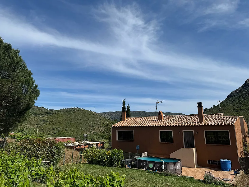 EXCLUSIVA CASA EN UNA IDÍL·LICA URBANITZACIÓ DE L ALT EMPORDÀ