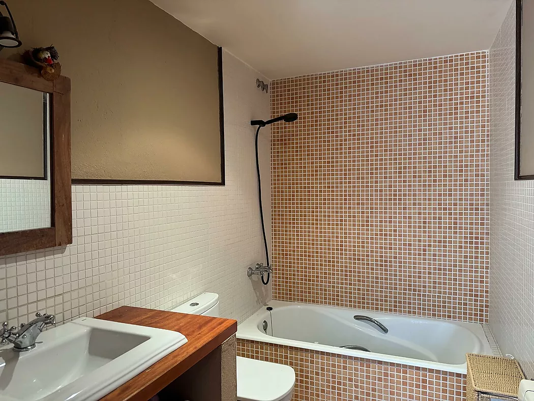 EXCLUSIVA CASA EN UNA IDÍL·LICA URBANITZACIÓ DE L ALT EMPORDÀ
