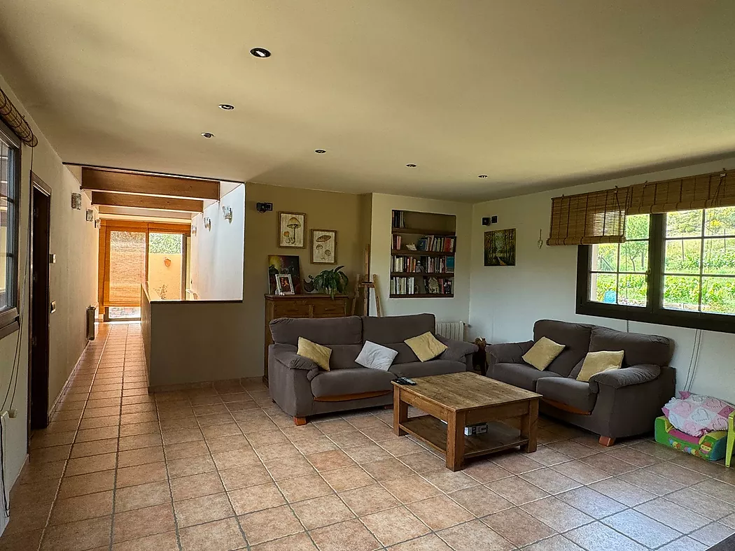 EXCLUSIVA CASA EN UNA IDÍL·LICA URBANITZACIÓ DE L ALT EMPORDÀ