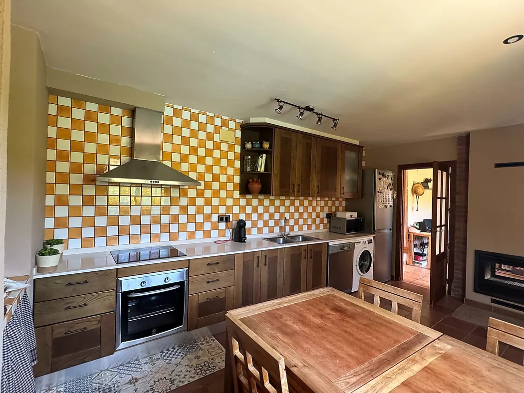 EXCLUSIVA CASA EN UNA IDÍL·LICA URBANITZACIÓ DE L ALT EMPORDÀ