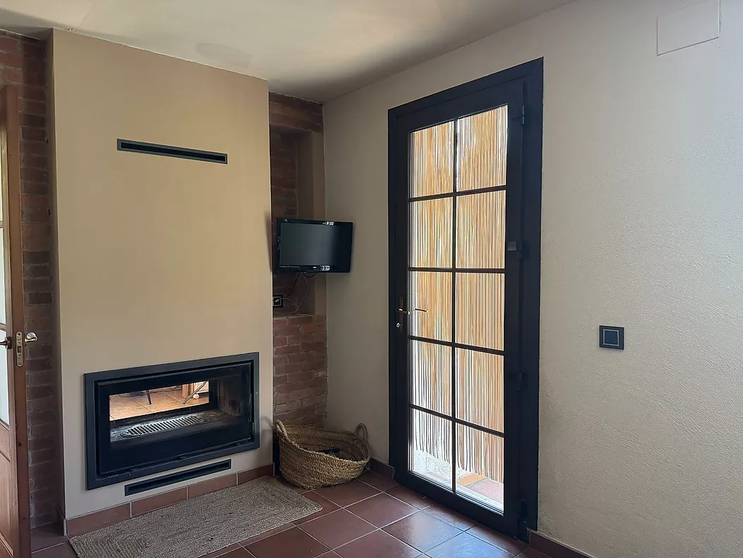 EXCLUSIVA CASA EN UNA IDÍL·LICA URBANITZACIÓ DE L ALT EMPORDÀ