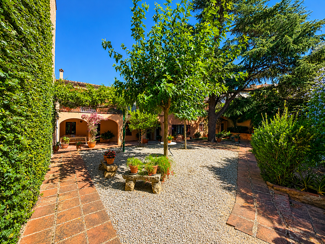 Exclusive Renovated Old Rectory for Sale in the Center of Calonge, Baix Empordà, Just Minutes from the Costa Brava Beach