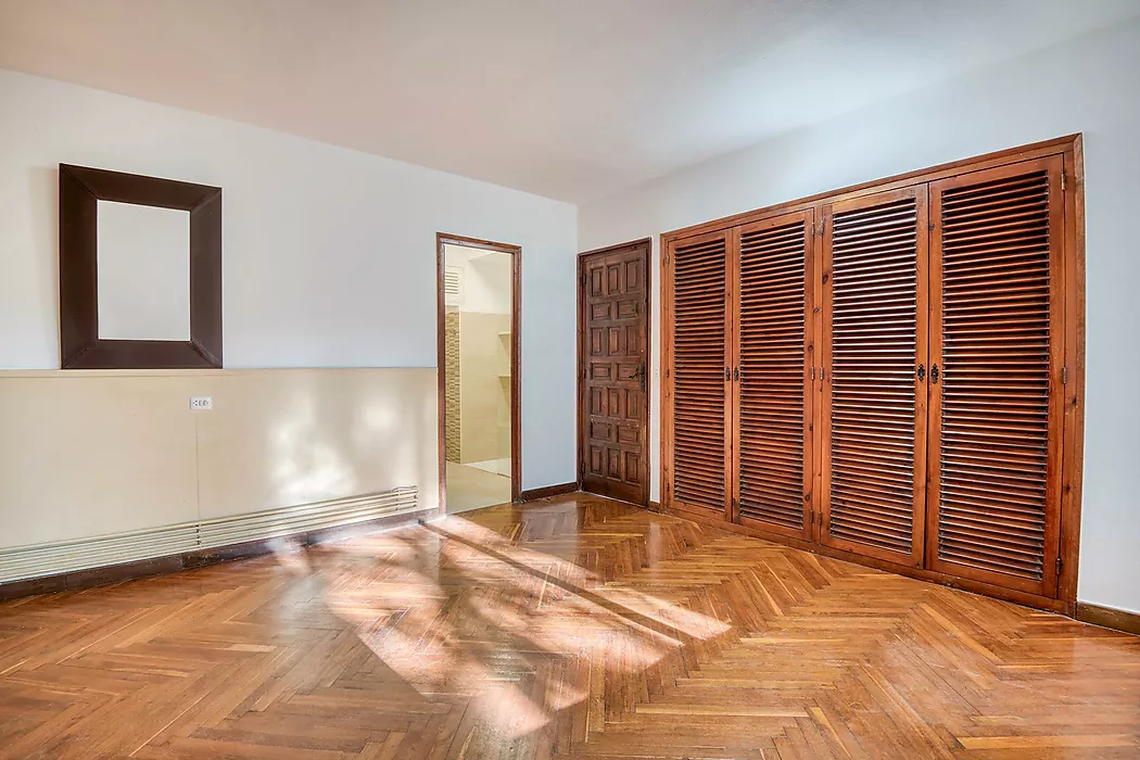 Ground floor with large central garden.- Sant Feliu de Guíxols