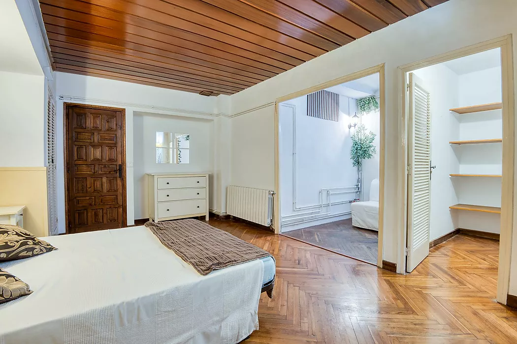 Ground floor with large central garden.- Sant Feliu de Guíxols