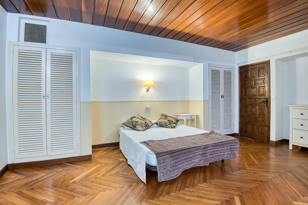Ground floor with large central garden.- Sant Feliu de Guíxols
