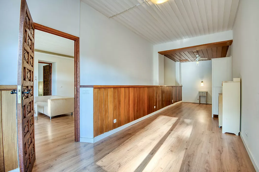 Ground floor with large central garden.- Sant Feliu de Guíxols