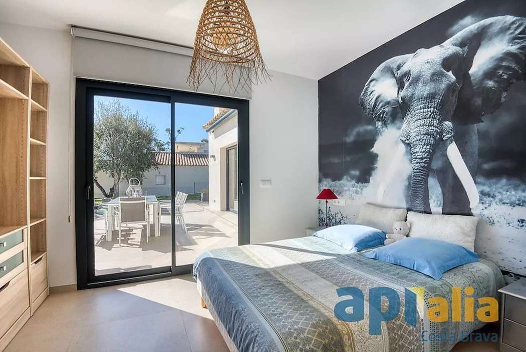 Contemporary single-family house 5 minutes from Platja d'Aro.
