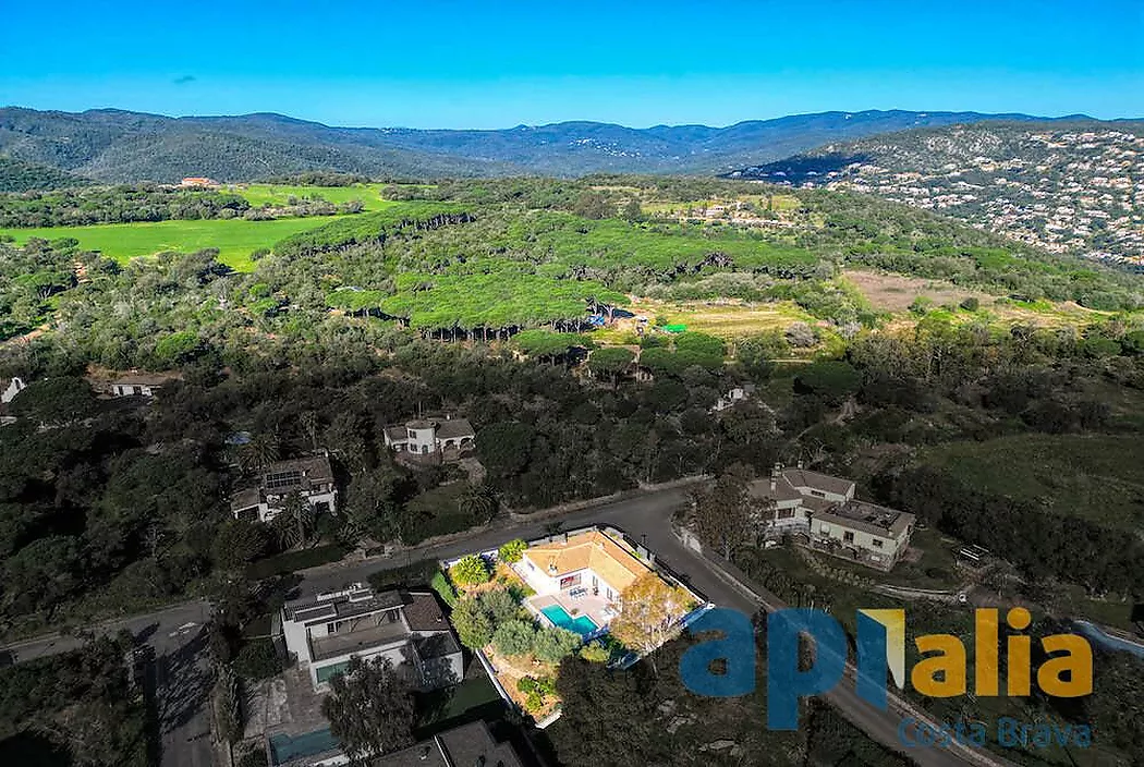 Contemporary single-family house 5 minutes from Platja d'Aro.