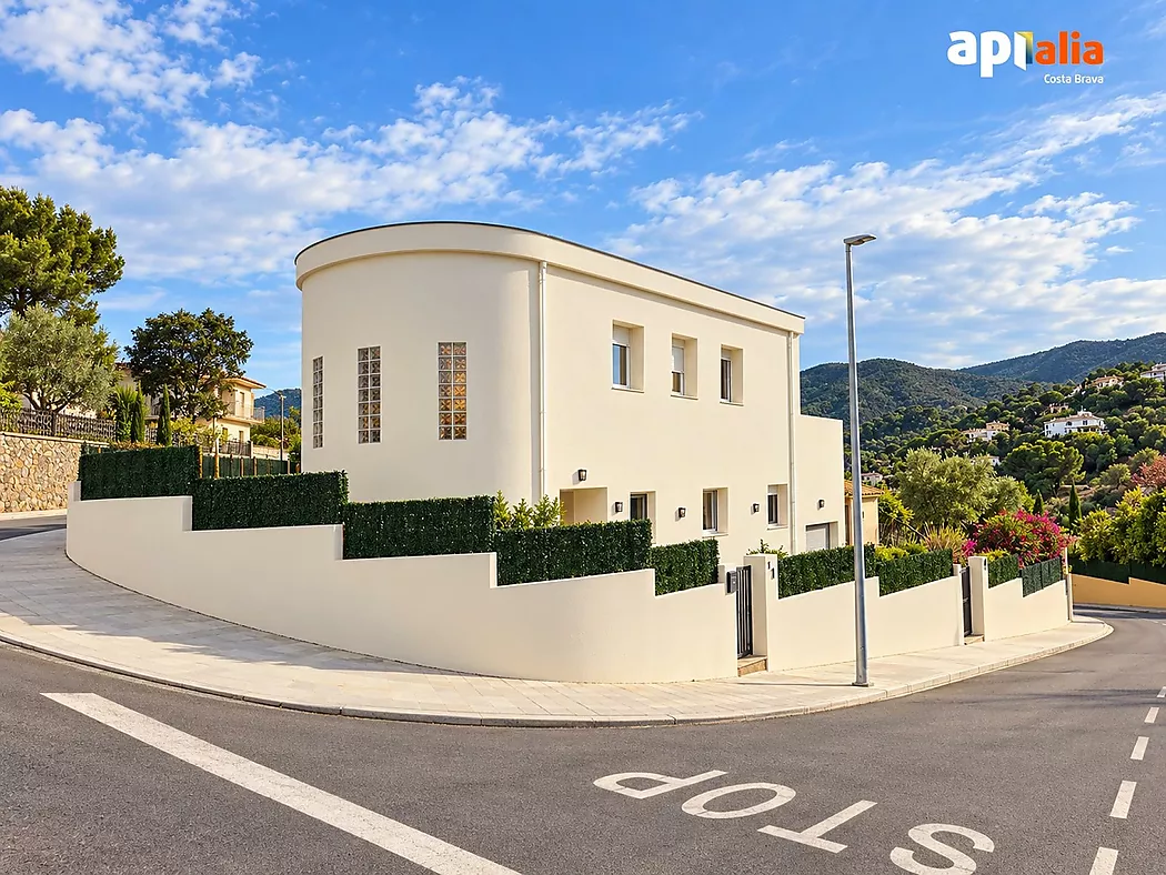 Recently built detached house in Mas Pere   Calonge