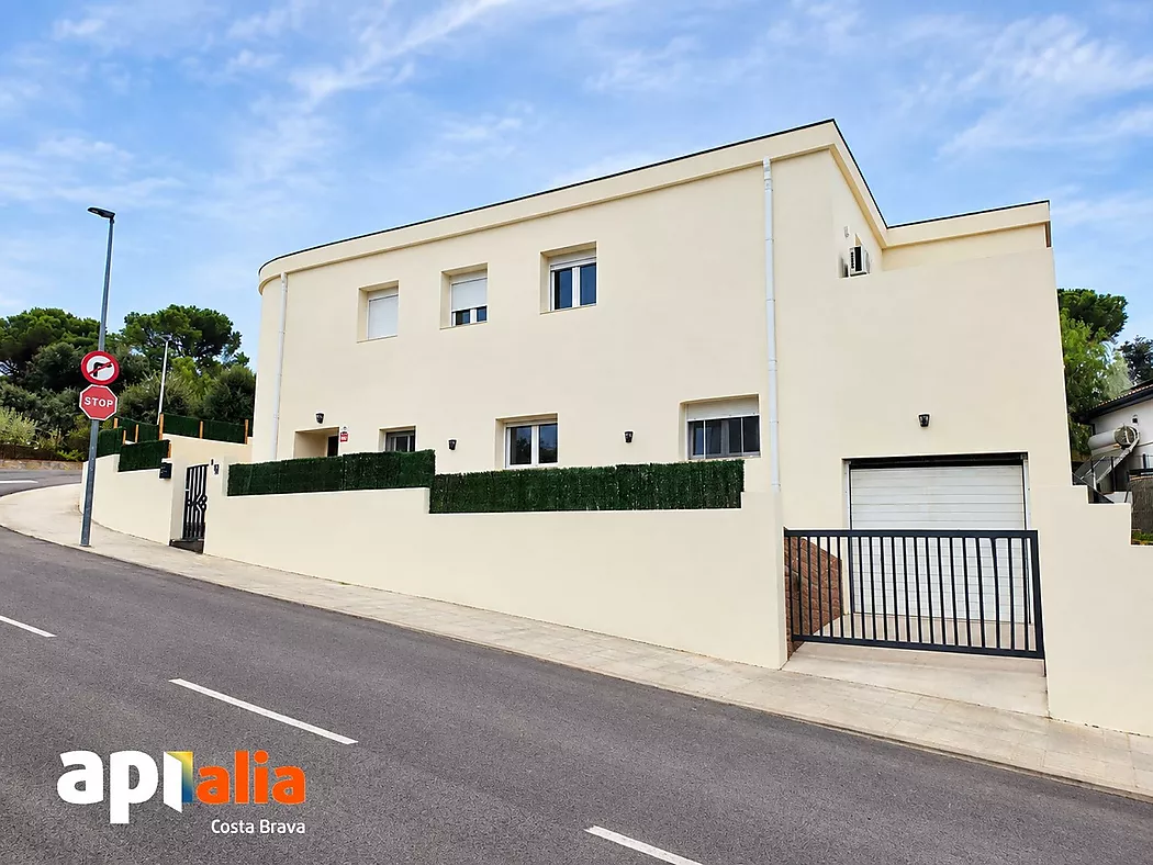 Recently built detached house in Mas Pere   Calonge