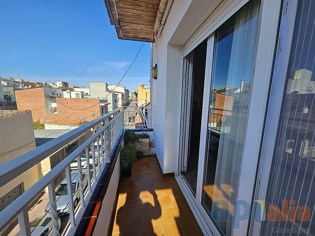 DUPLEX WITH TERRACE IN ST. FELIU DE GUÍXOLS