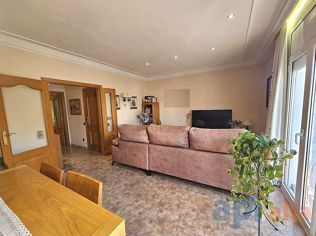 DUPLEX WITH TERRACE IN ST. FELIU DE GUÍXOLS