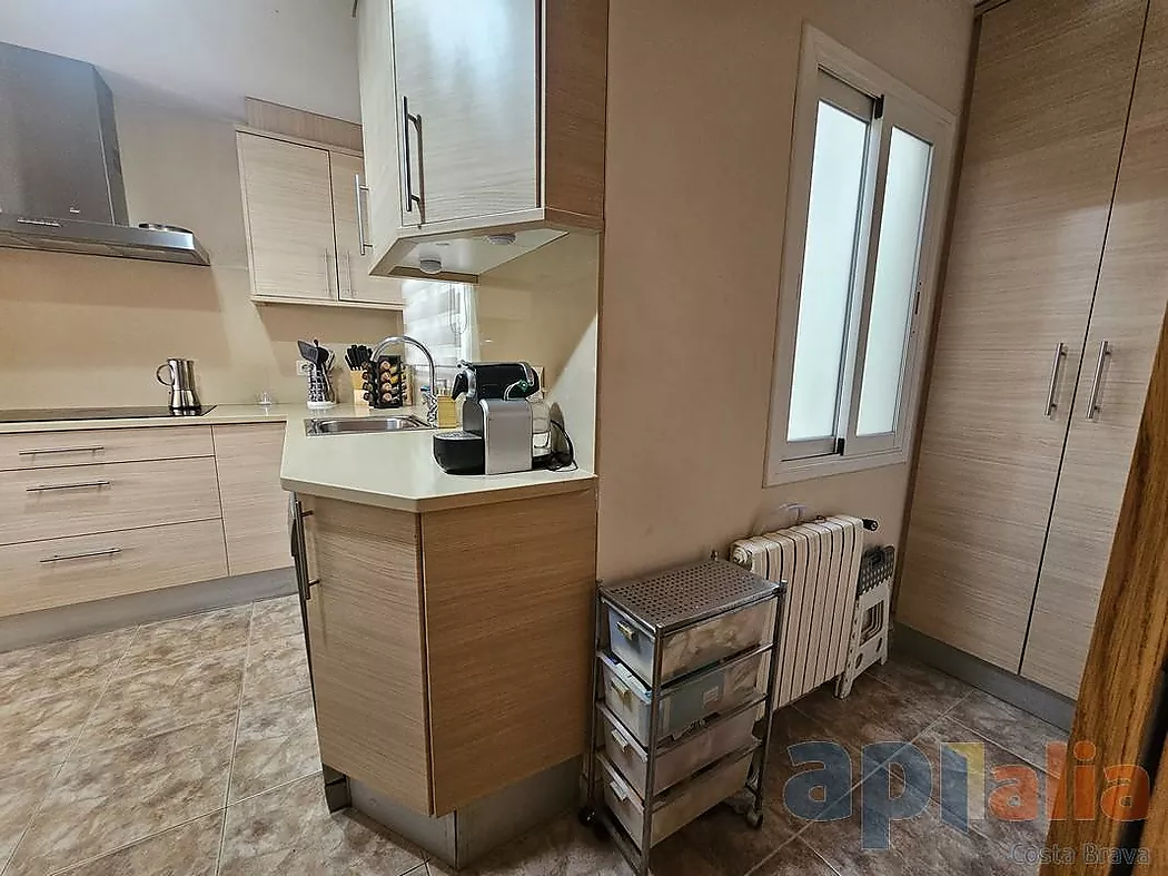 DUPLEX WITH TERRACE IN ST. FELIU DE GUÍXOLS