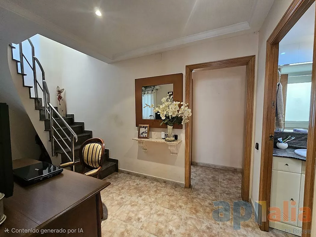 DUPLEX WITH TERRACE IN ST. FELIU DE GUÍXOLS