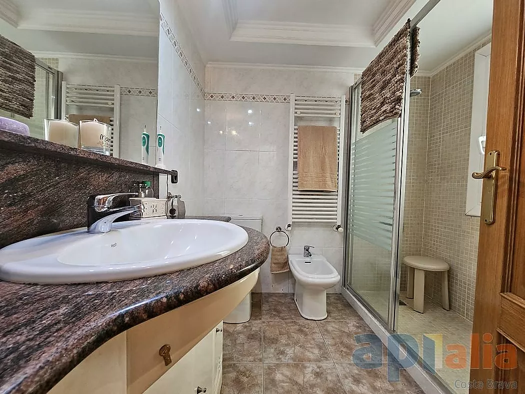 DUPLEX WITH TERRACE IN ST. FELIU DE GUÍXOLS