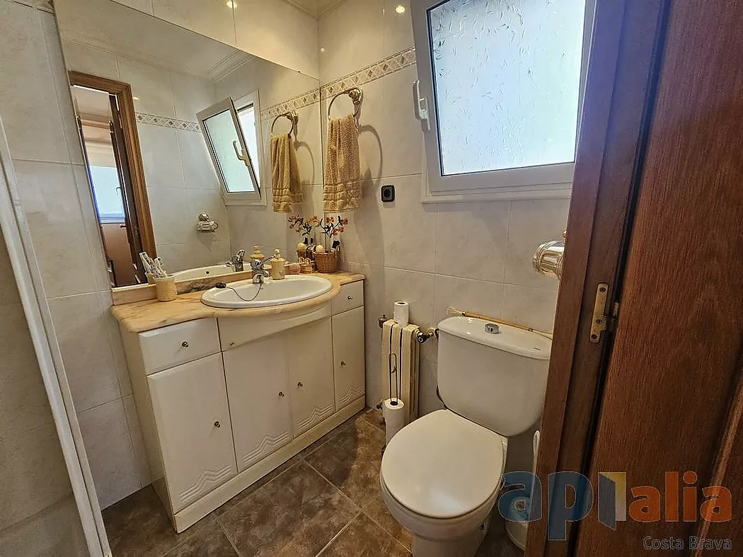 DUPLEX WITH TERRACE IN ST. FELIU DE GUÍXOLS
