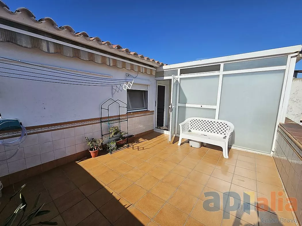 DUPLEX WITH TERRACE IN ST. FELIU DE GUÍXOLS