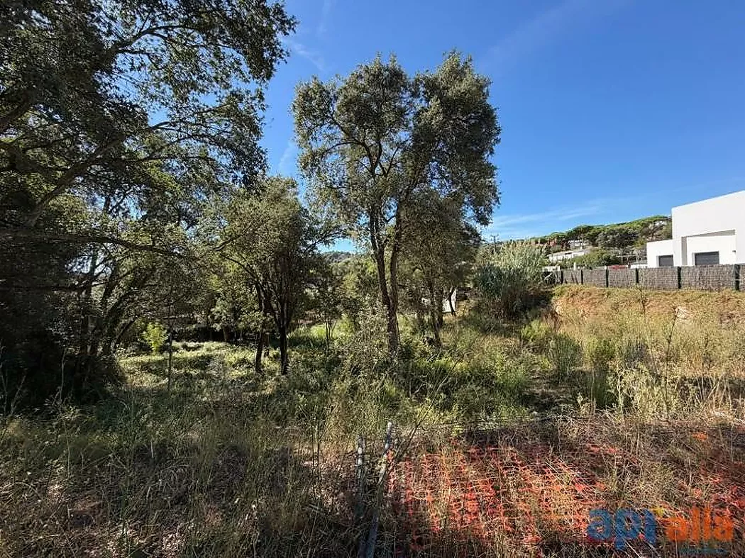 PLOT IN MAS PALLÍ II RESIDENTIAL DEVELOPMENT (CALONGE) WITH BASIC PROJECT INCLUDED