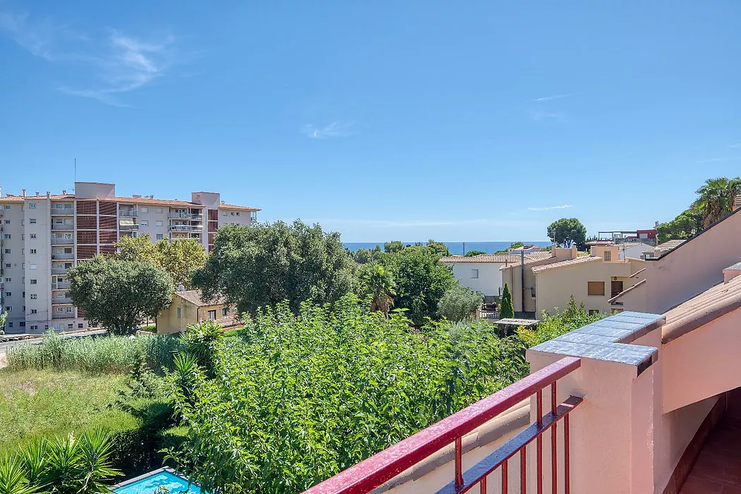 Apialia Costa Brava Exclusive. 131 m  townhouse for sale in a privileged area of S Agaró, featuring 3 double bedrooms, 2 full bathrooms, a private gar
